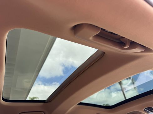 Used 2020 Porsche Panamera image 29