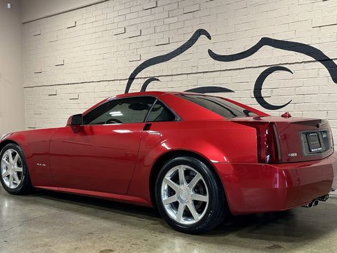 Used 2005 Cadillac XLR image 12