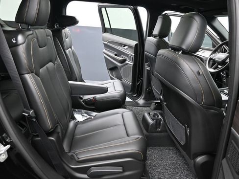 New 2026 Jeep Grand Cherokee L Limited AWD/4WD image 33