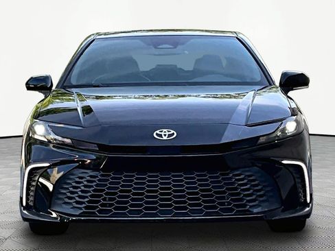Certified 2025 Toyota Camry SE w/ Convenience Package FWD image 4