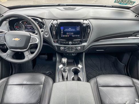 Used 2022 Chevrolet Traverse LT w/ LPO, Floor Liner Package image 19