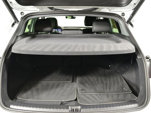 Used 2025 Audi Q4 e-tron Premium Plus w/ Premium Plus image 31