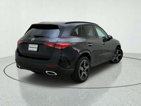 Certified 2026 Mercedes-Benz GLC 300 4MATIC image 9