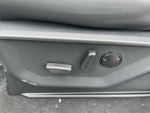 New 2026 Ford F350 Lariat w/ FX4 Off-Road Package image 16