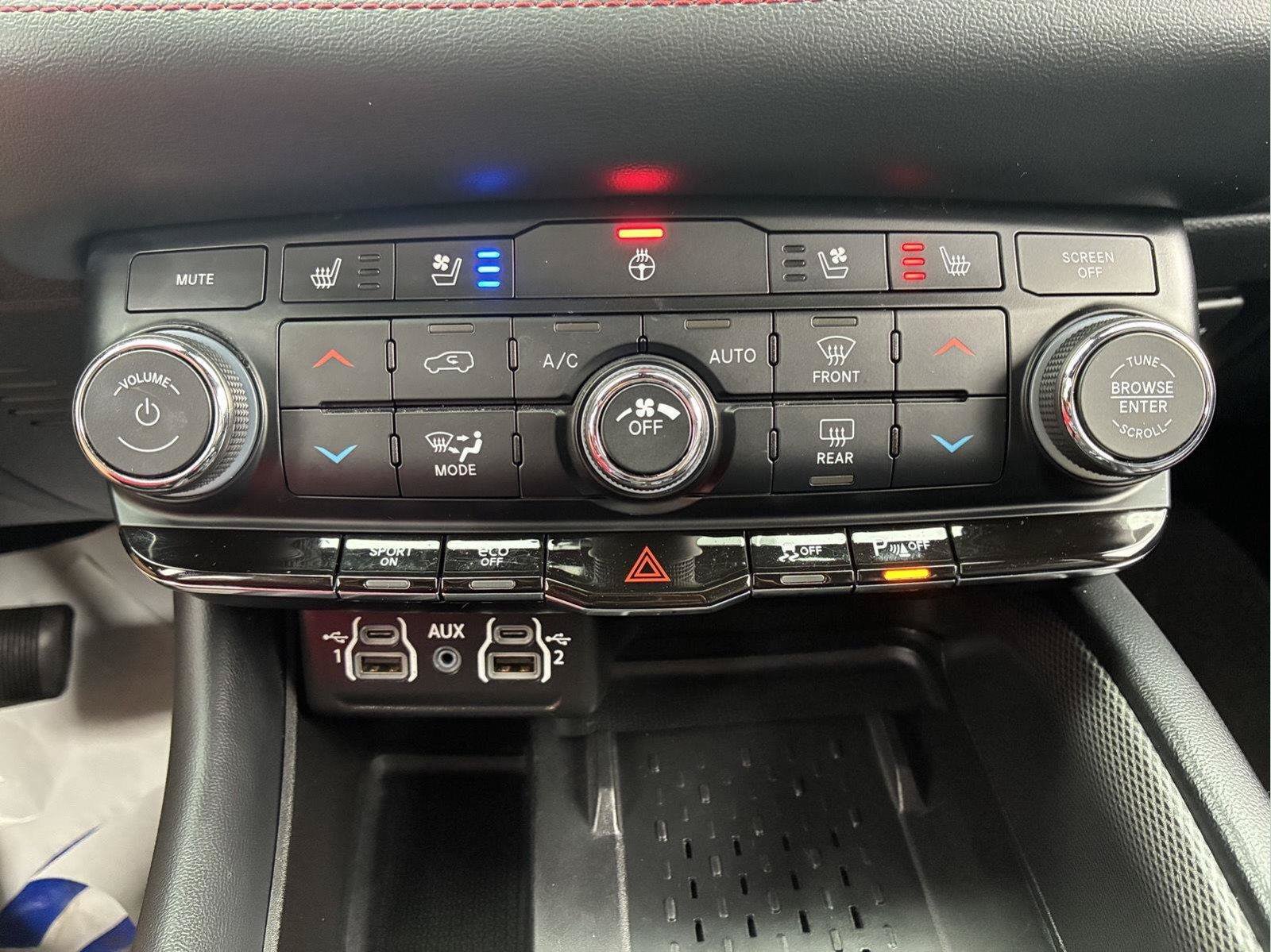 Used 2025 Dodge Durango R/T AWD/4WD image 31