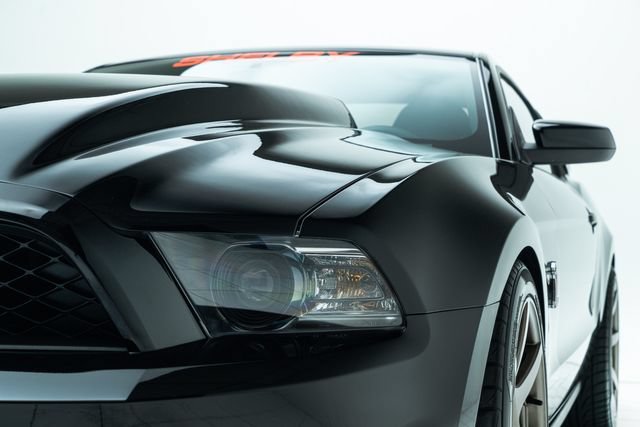Used 2012 Ford Mustang Shelby GT500 w/ SVT Performance Pkg RWD image 11