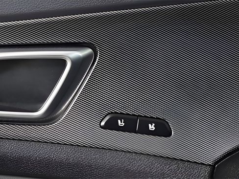 Used 2024 Kia Sportage SX image 13