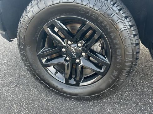 Used 2021 Chevrolet Silverado 1500 Custom Trail Boss image 7