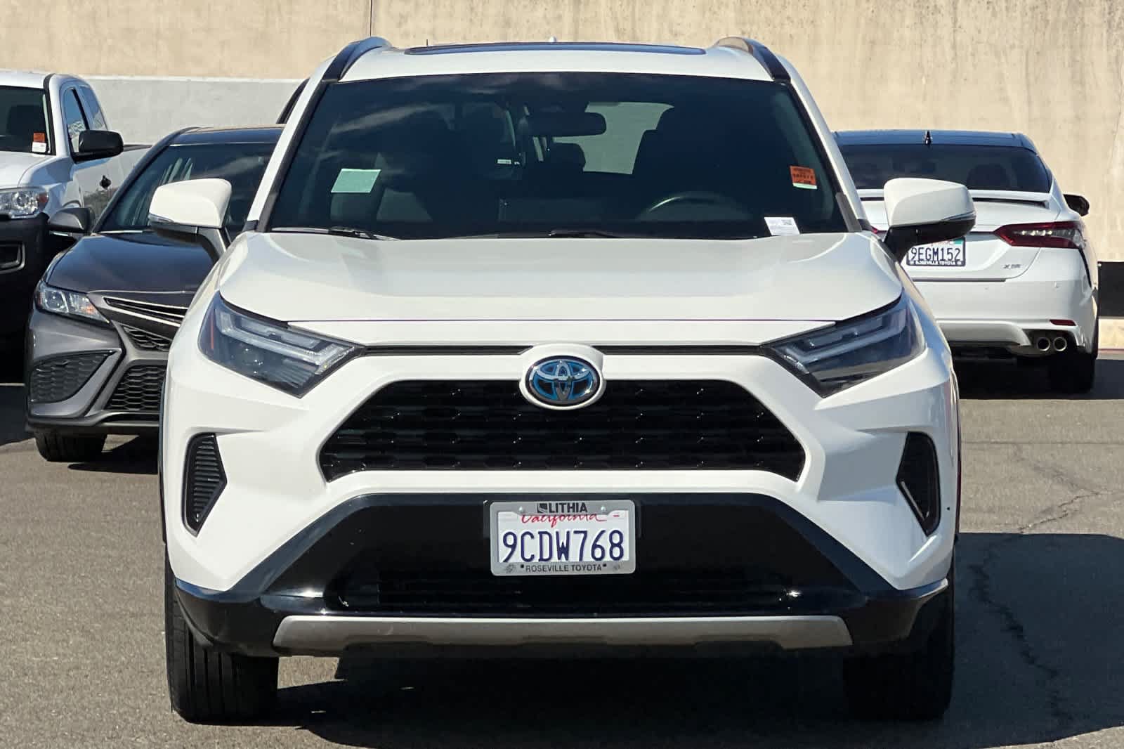 Used 2022 Toyota RAV4 SE w/ Convenience Package AWD/4WD image 10