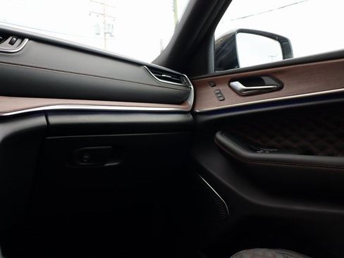 New 2025 Jeep Grand Cherokee Summit w/ Obsidian Package image 43