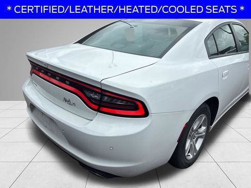 Used 2019 Dodge Charger SXT w/ Leather Interior Group image 5