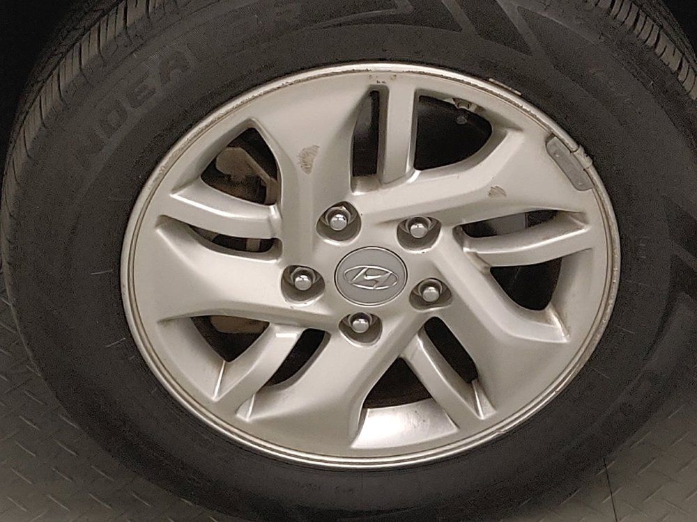 Used 2021 Hyundai Venue SE FWD image 31