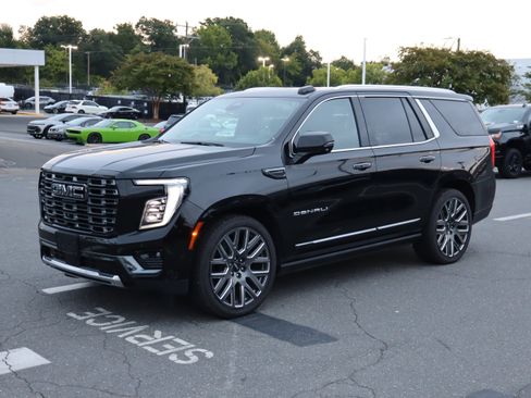 Used 2026 GMC Yukon Denali Ultimate AWD/4WD image 5