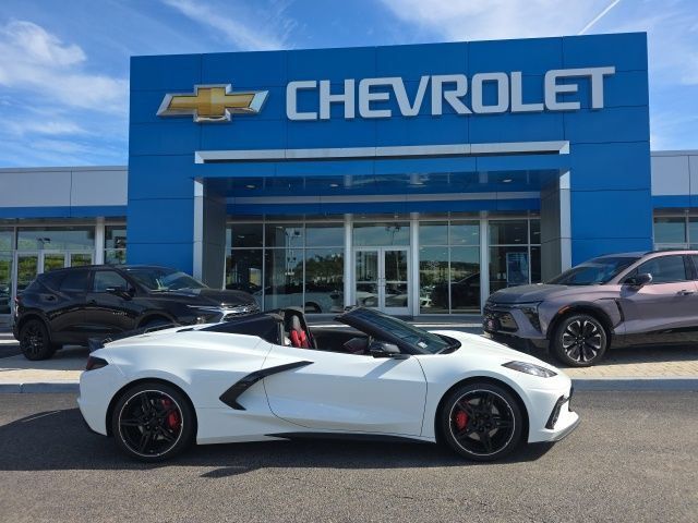 Used 2024 Chevrolet Corvette Stingray Premium Conv w/ Z51 Performance Package RWD image 2