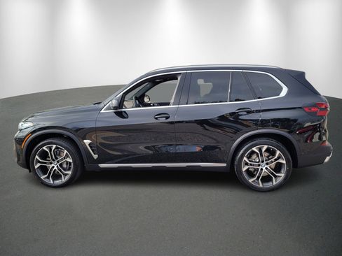 New 2026 BMW X5 sDrive40i image 4