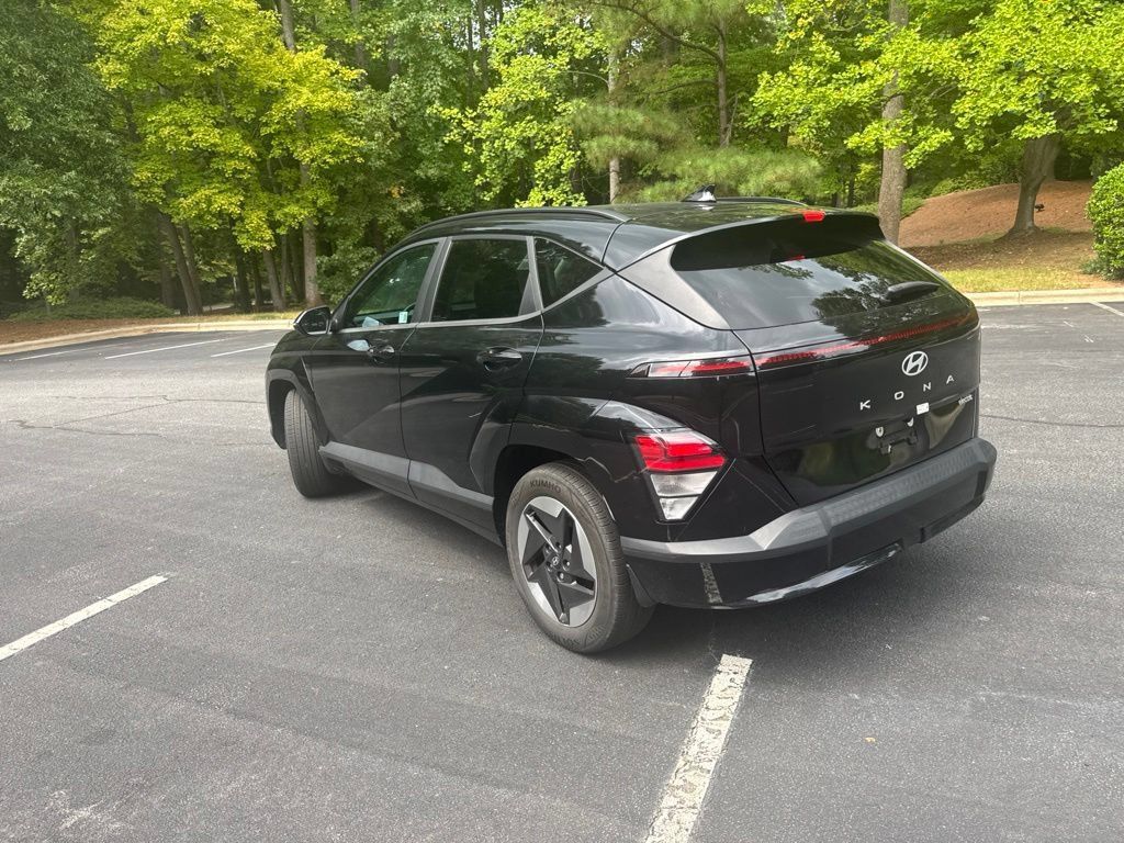 Used 2024 Hyundai Kona SEL FWD image 6