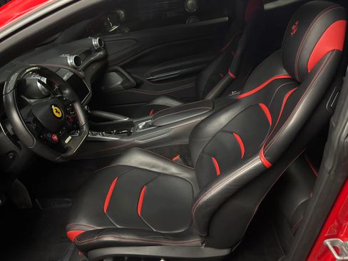 Used 2018 Ferrari GTC4Lusso T RWD image 16