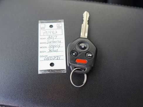 Used 2017 Subaru Legacy 2.5i Premium AWD/4WD image 32