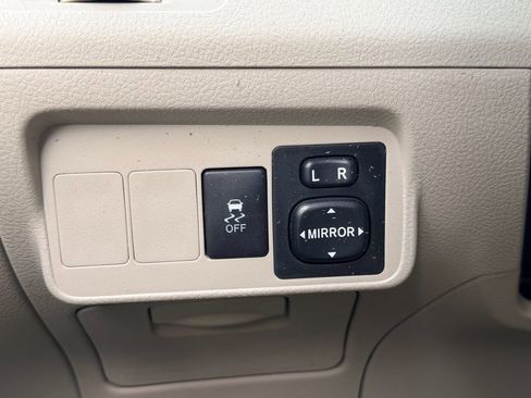 Used 2010 Toyota Corolla LE image 20