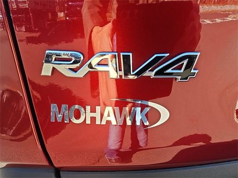 Used 2025 Toyota RAV4 XLE Premium image 32