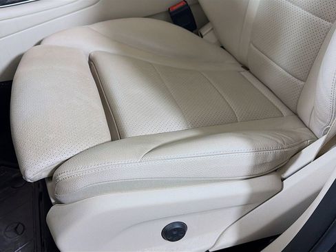 Used 2022 Mercedes-Benz GLC 300 4MATIC image 20