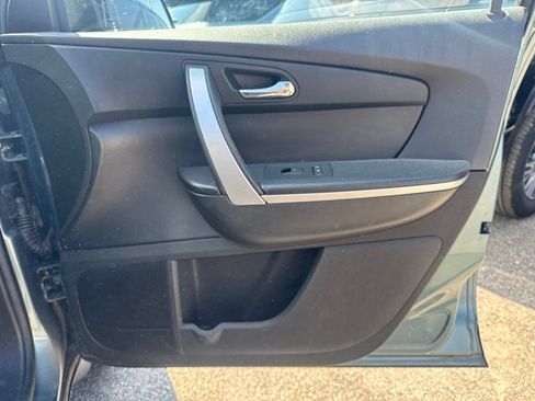 Used 2009 GMC Acadia SLE FWD image 33