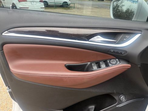 Used 2020 Buick Enclave Avenir w/ Avenir Technology Package image 15