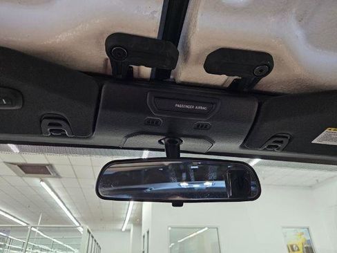 Used 2020 Jeep Wrangler Unlimited Sahara image 26