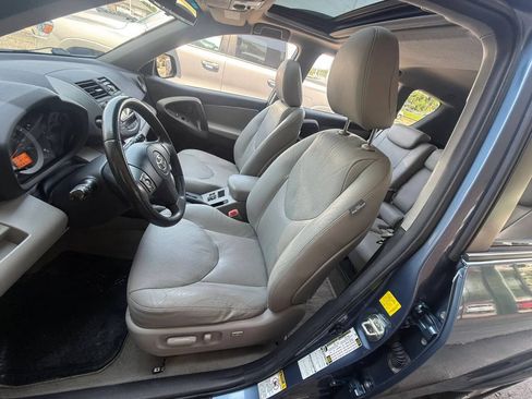 Used 2011 Toyota RAV4 Limited w/ Limited Extra Value Pkg AWD/4WD image 25