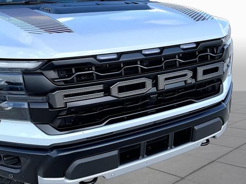 Used 2025 Ford F150 Raptor AWD/4WD image 29