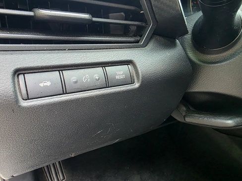 Used 2019 Nissan Altima 2.5 SR FWD image 15
