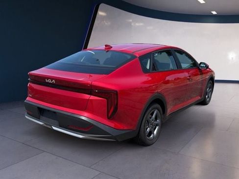 Certified 2025 Kia K4 FWD image 5