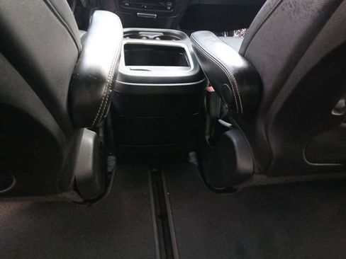 Used 2020 Chrysler Pacifica Touring-L Plus FWD image 24
