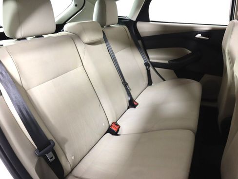 Used 2018 Ford Focus SE FWD image 31