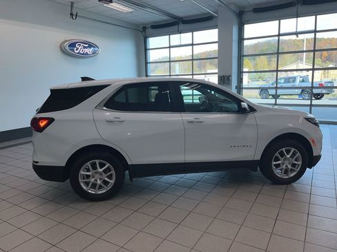 Used 2022 Chevrolet Equinox LT image 23