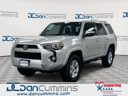 Used 2017 Toyota 4Runner SR5 AWD/4WD image 1