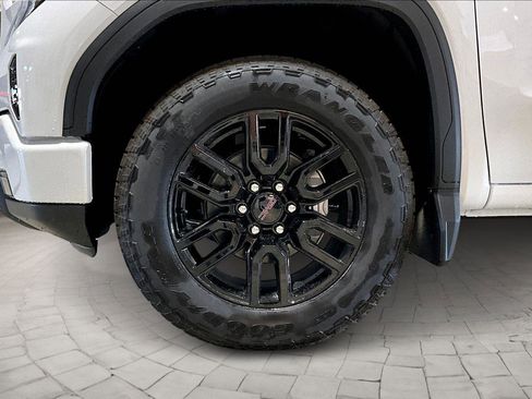 New 2026 GMC Sierra 1500 Elevation image 12