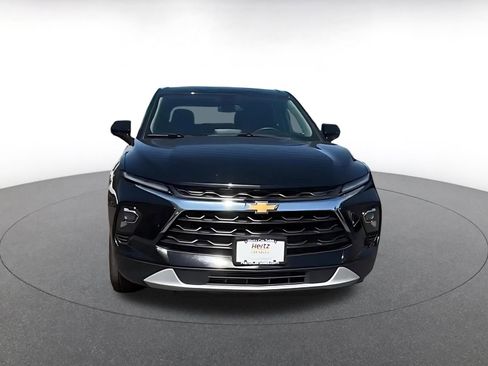 Used 2025 Chevrolet Blazer LT FWD image 4