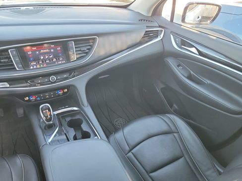 Used 2021 Buick Enclave Avenir w/ Avenir Technology Package AWD/4WD image 13