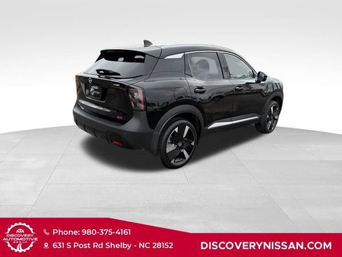 New 2026 Nissan Kicks SR w/ SR Premium Package FWD image 7
