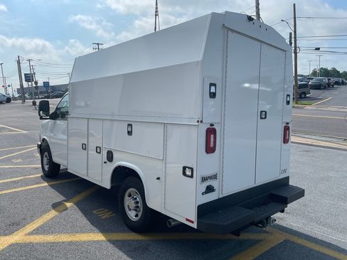 New 2024 Chevrolet Express 3500 w/ Power Convenience Package image 5