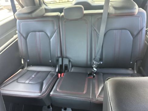 Used 2024 Ford Expedition Max Limited AWD/4WD image 18