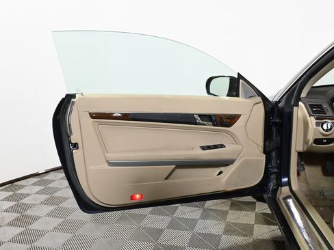 Used 2010 Mercedes-Benz E 350 Coupe image 30