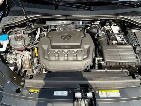 Certified 2024 Volkswagen Tiguan SEL R-Line AWD/4WD image 32