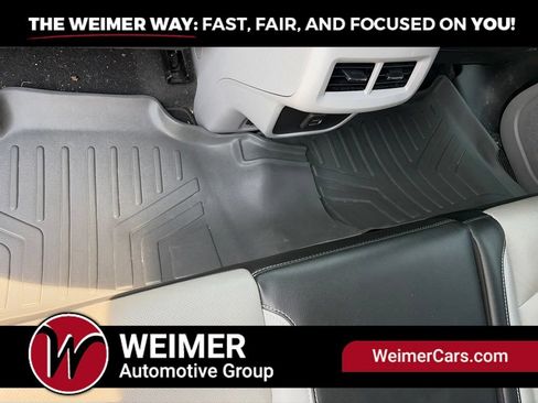 Used 2022 GMC Terrain SLT AWD/4WD image 19