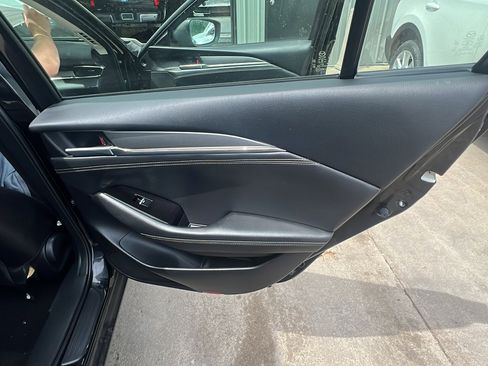 Used 2021 MAZDA MAZDA6 Touring FWD image 17