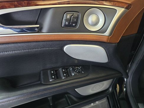 Used 2017 Lincoln MKZ Black Label w/ Technology Package image 17