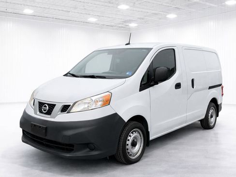 Used 2015 Nissan NV200 SV w/ Technology Package image 1