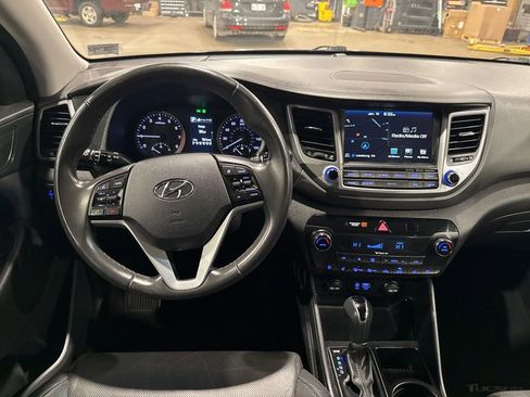 Used 2017 Hyundai Tucson Limited w/ Limited Ultimate Package 03 image 13