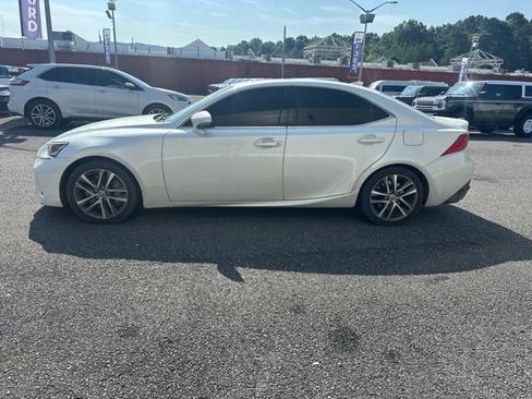 Used 2018 Lexus IS 300 w/ Accessory Package 2 RWD image 8